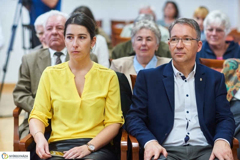 Vértes a huszárok doberdója - fotó Szarka Lajos