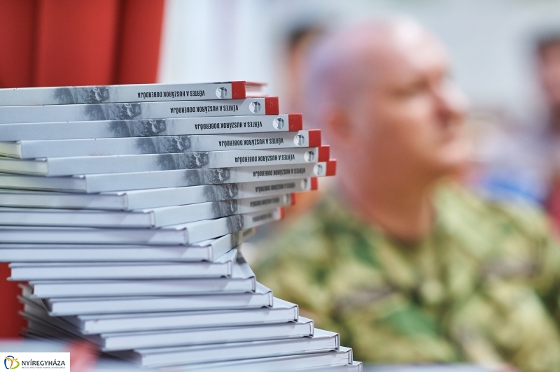 Vértes a huszárok doberdója - fotó Szarka Lajos