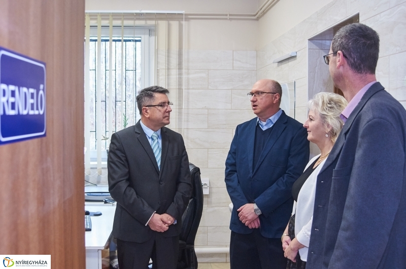 Orvosi rendelőt adtak át