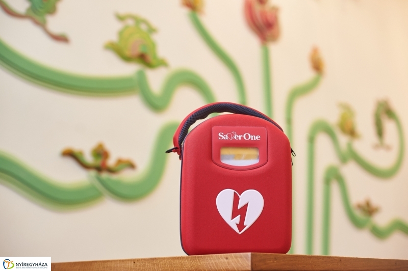 Defibrillátor a Városi Református Egyházközségben