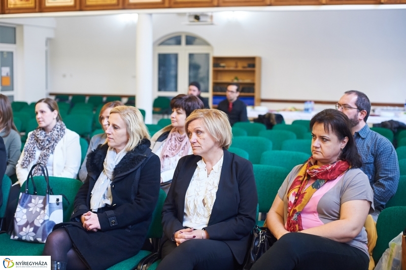 Defibrillátor a Városi Református Egyházközségben