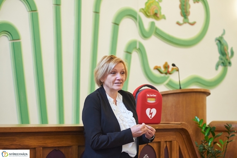 Defibrillátor a Városi Református Egyházközségben