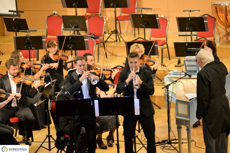 Filharmónia bérlet előadás - Szimfonikus Est - fotó Trifonov Éva