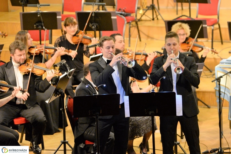 Filharmónia bérlet előadás - Szimfonikus Est - fotó Trifonov Éva