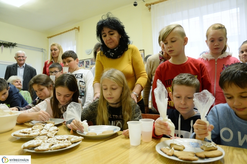 Generációs mézeskalács sütés Nyírszőlősön - fotó Trifonov Éva