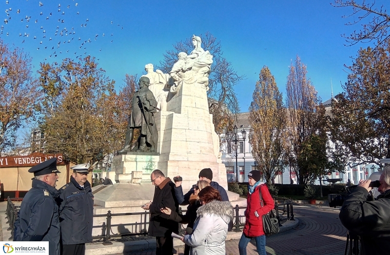 Rendőrségi tájékoztató a forgatagról