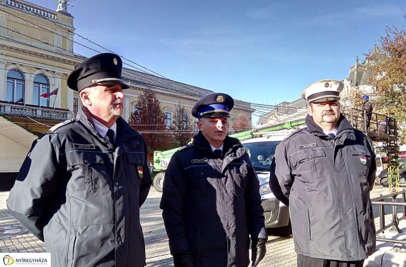 Rendőrségi tájékoztató a forgatagról