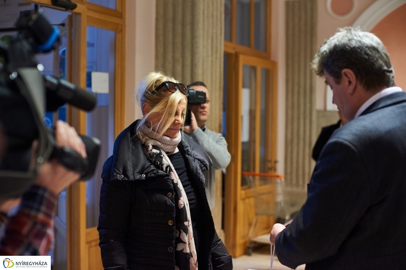 30000. látogató a Munkácsy kiállításon - fotó Szarka Lajos