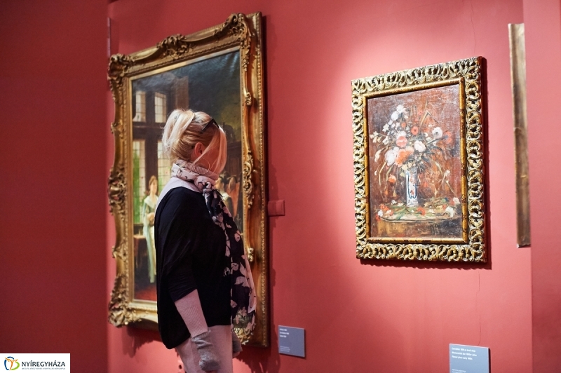 30000. látogató a Munkácsy kiállításon - fotó Szarka Lajos