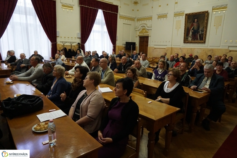 Véradó ünnepség a Megyeházán