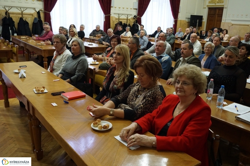 Véradó ünnepség a Megyeházán