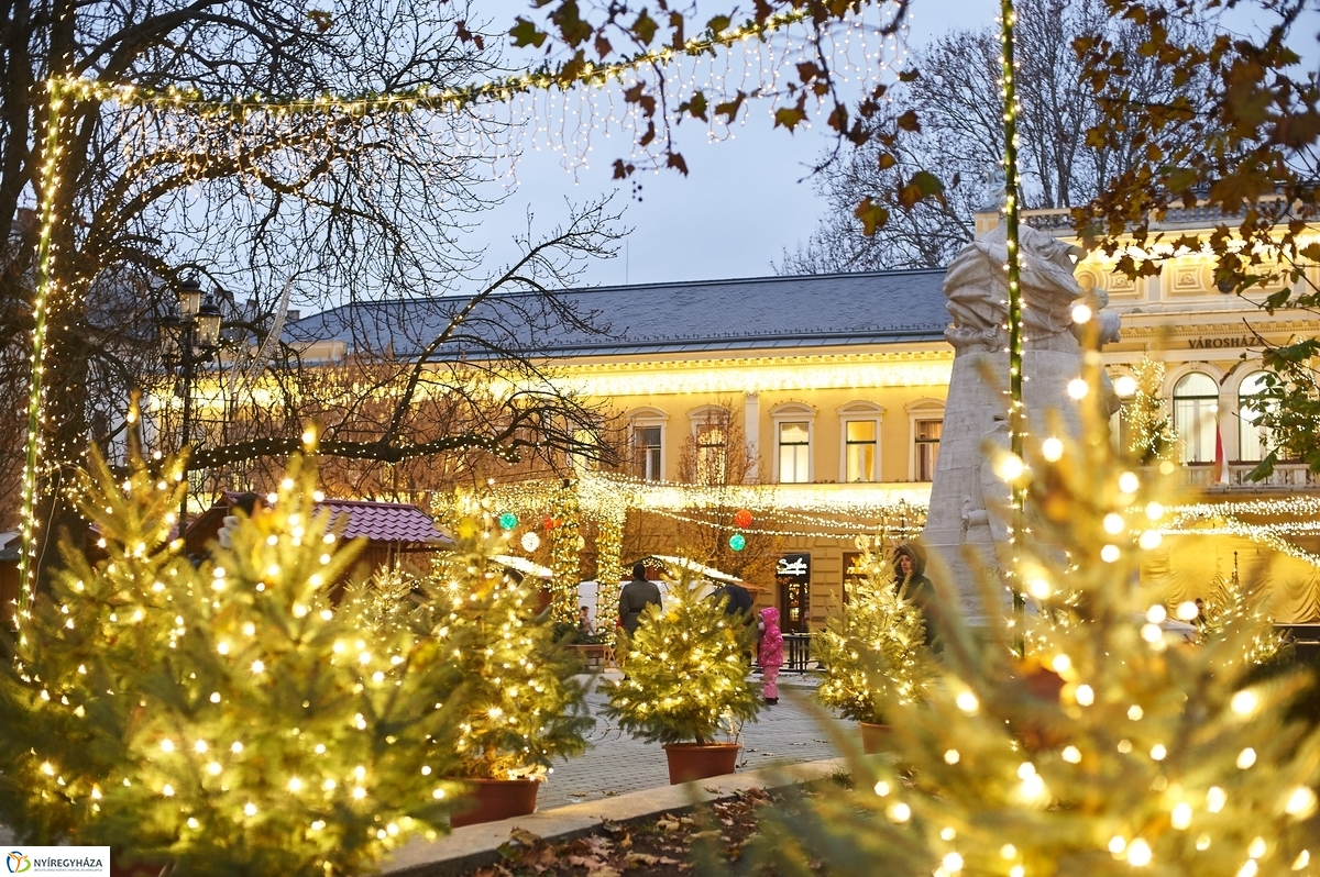 Adventi világítás tesztüzem - fotó Szarka Lajos