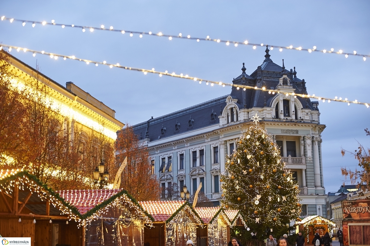 Adventi világítás tesztüzem - fotó Szarka Lajos