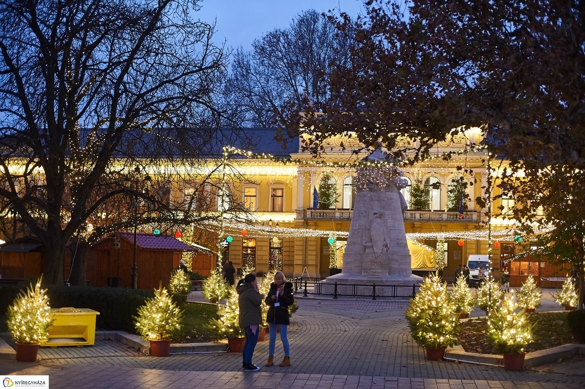 Adventi világítás tesztüzem - fotó Szarka Lajos