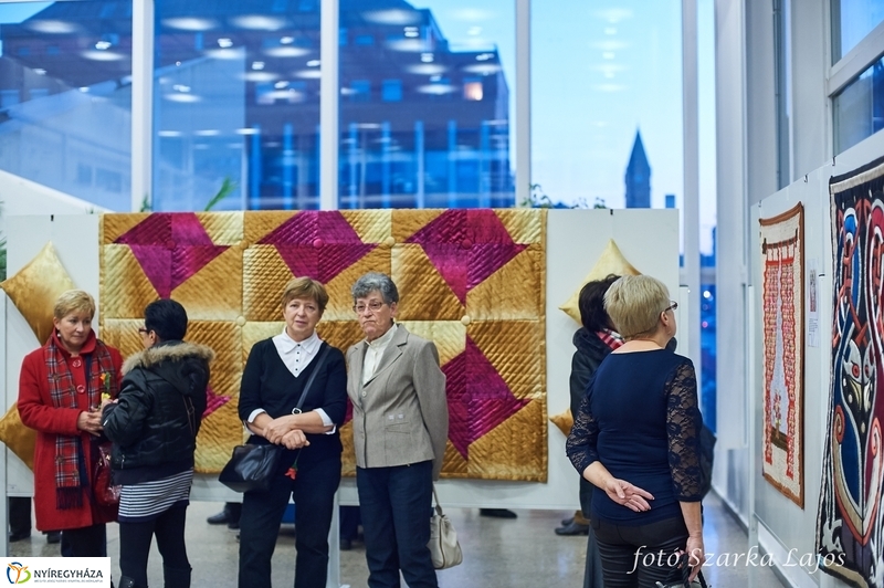 Foltvarró kiállítás a kulturális központban - fotó Szarka Lajos