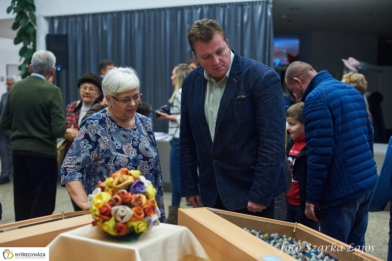 Foltvarró kiállítás a kulturális központban - fotó Szarka Lajos