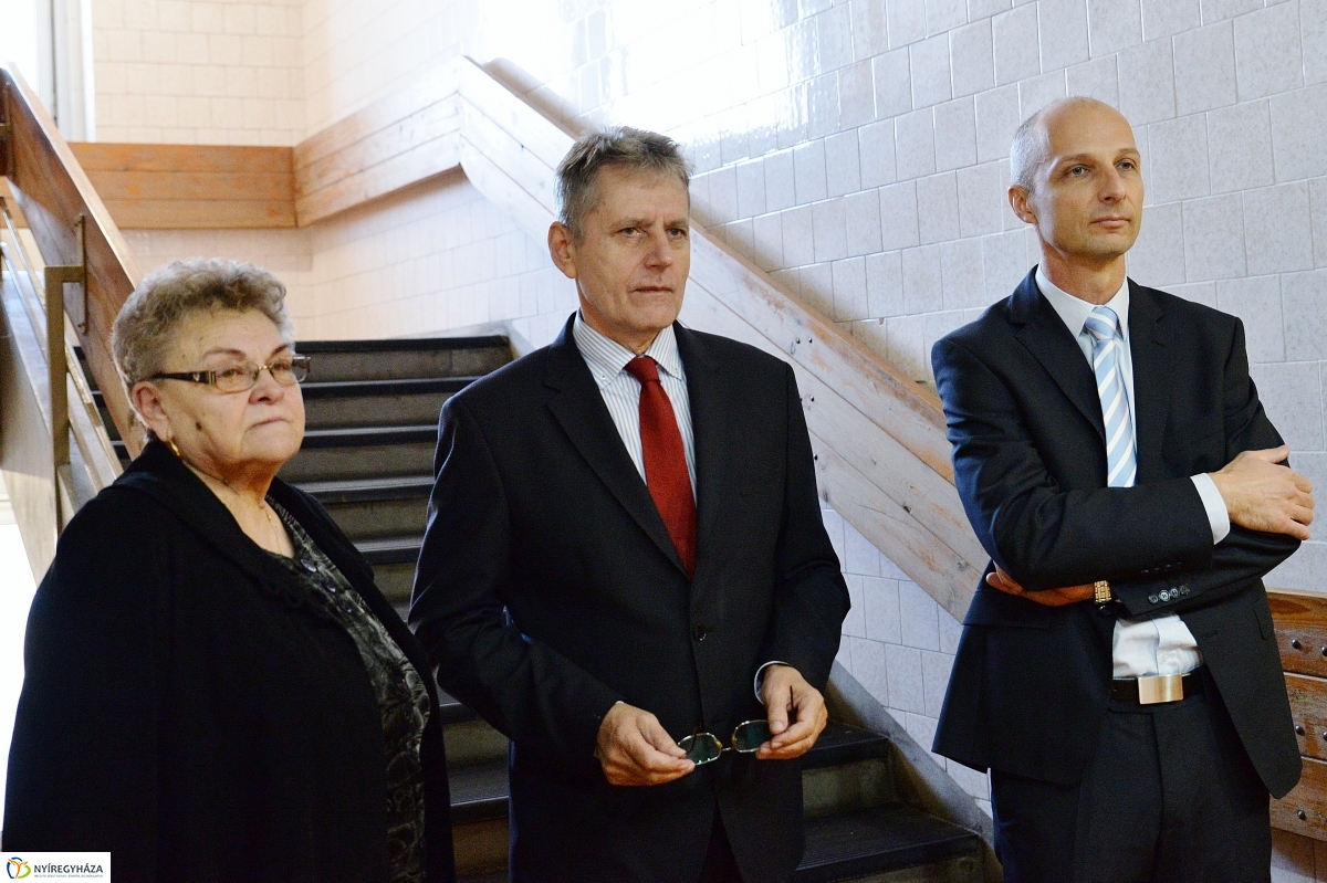 Dr. Mohácsi László emléktáblájának avatása - fotó Trifonov Éva