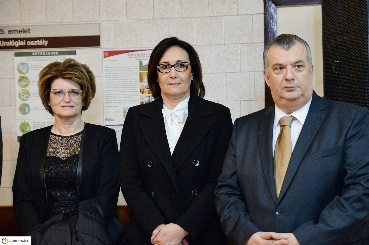 Dr. Mohácsi László emléktáblájának avatása - fotó Trifonov Éva