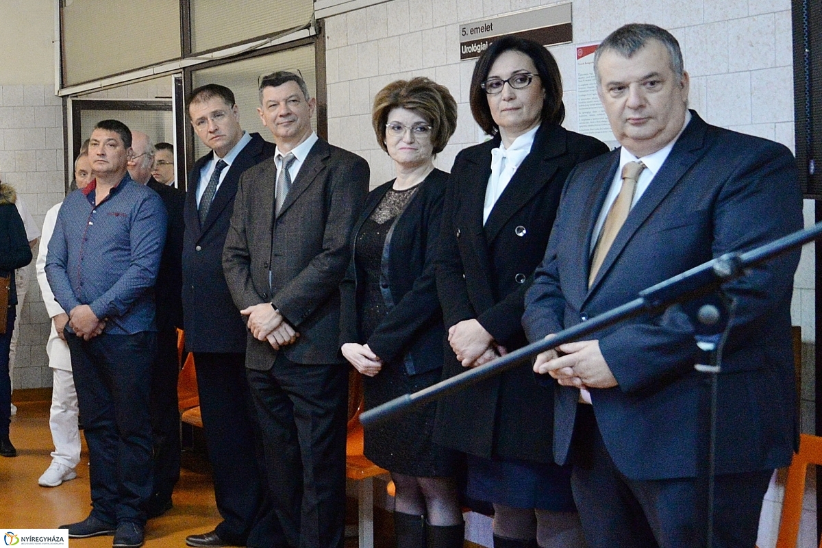 Dr. Mohácsi László emléktáblájának avatása - fotó Trifonov Éva