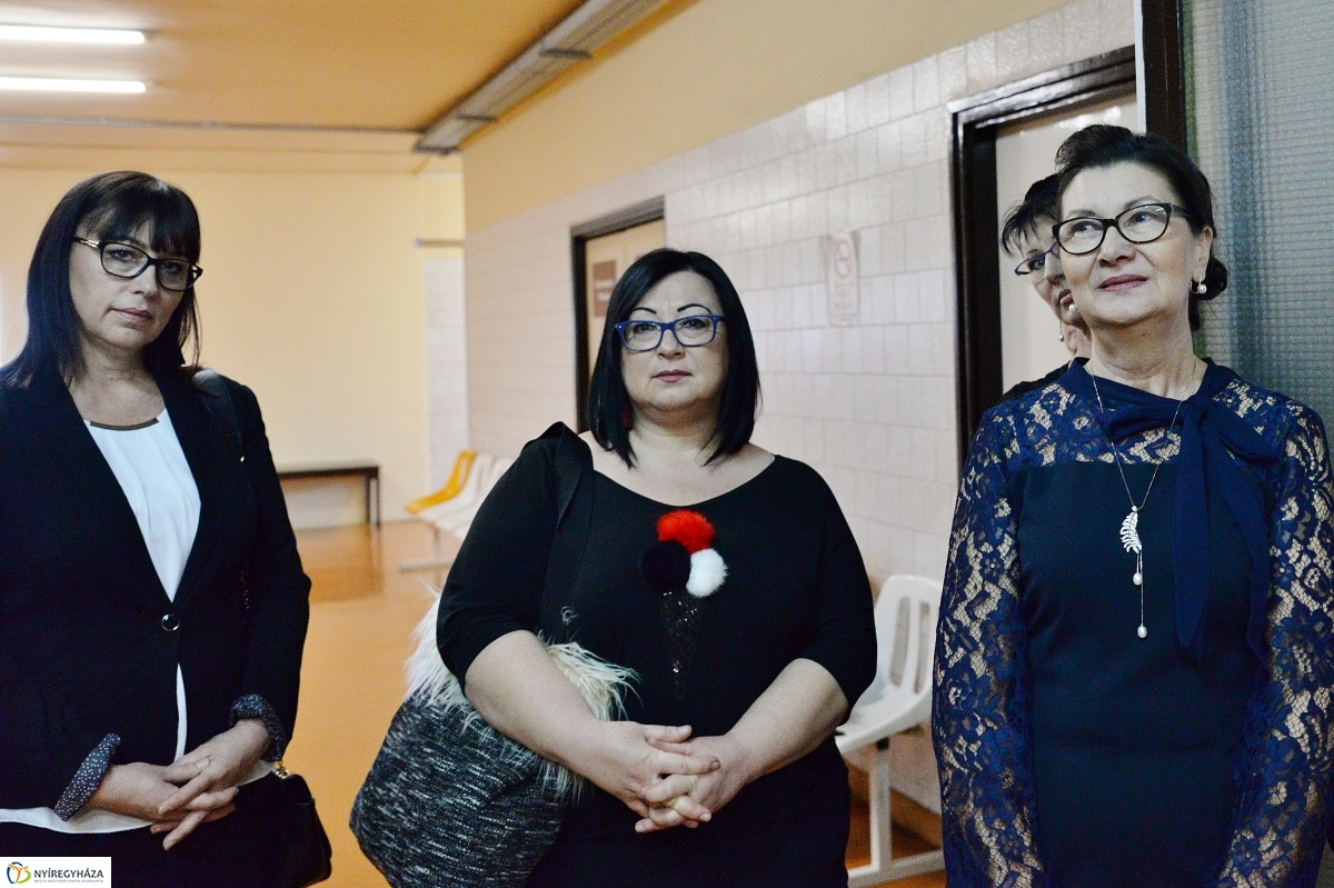 Dr. Mohácsi László emléktáblájának avatása - fotó Trifonov Éva