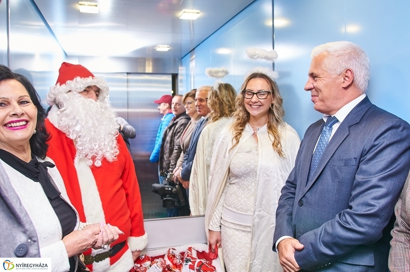 Mikulás a kórházban