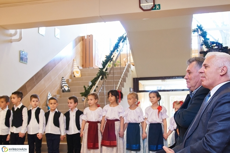 Ünnepélyes átadás a Búzaszem óvodában