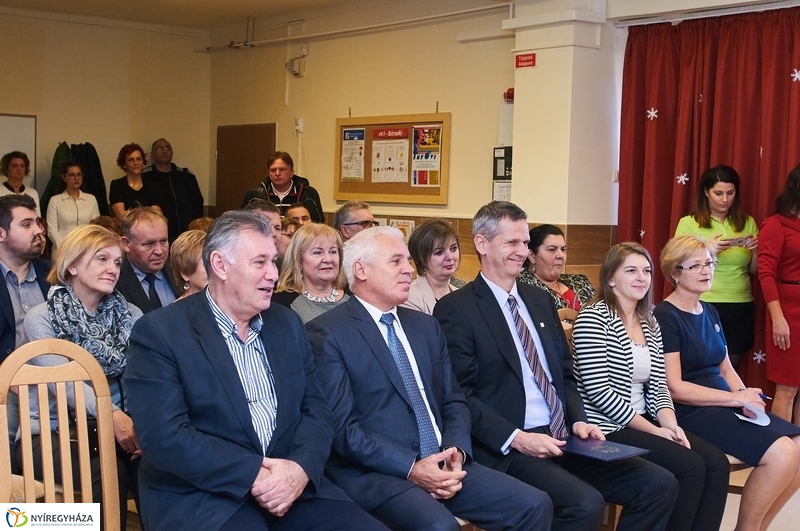 Ünnepélyes átadás a Búzaszem óvodában