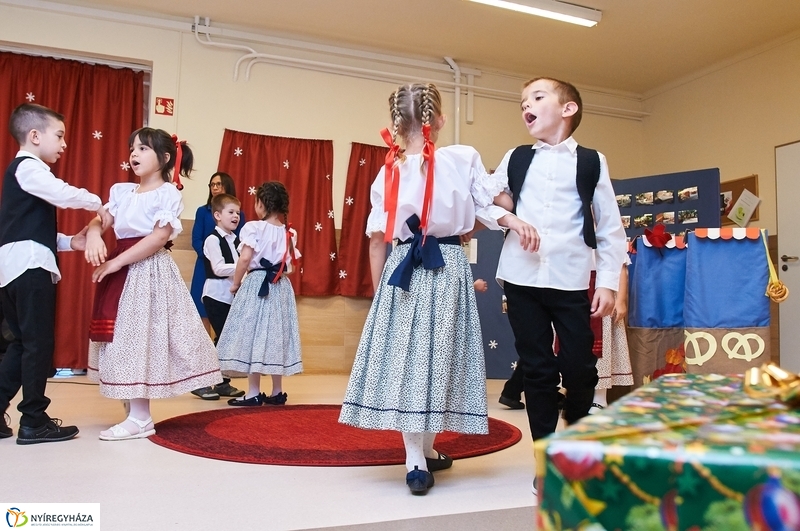 Ünnepélyes átadás a Búzaszem óvodában