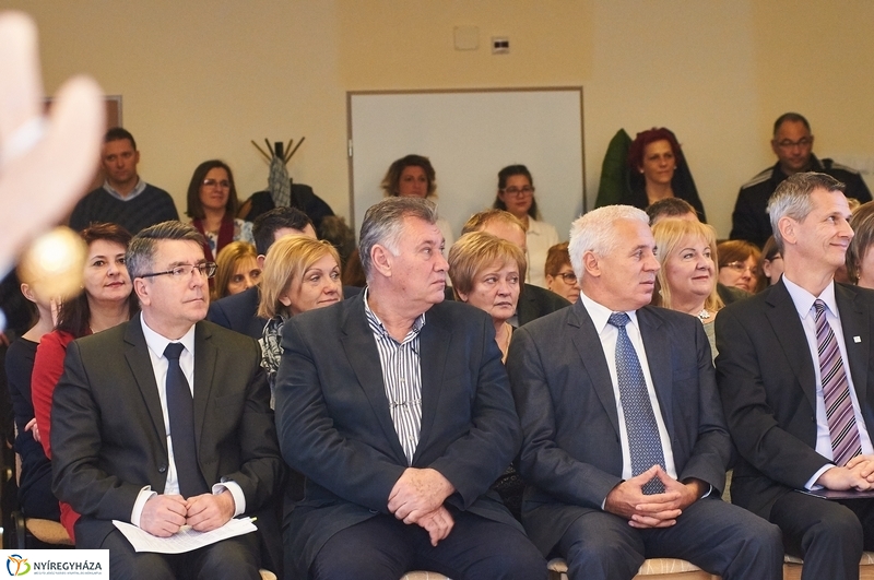 Ünnepélyes átadás a Búzaszem óvodában