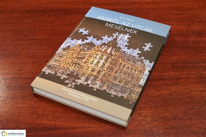 Ilyés Gábor könyvbemutatója a könyvtárban