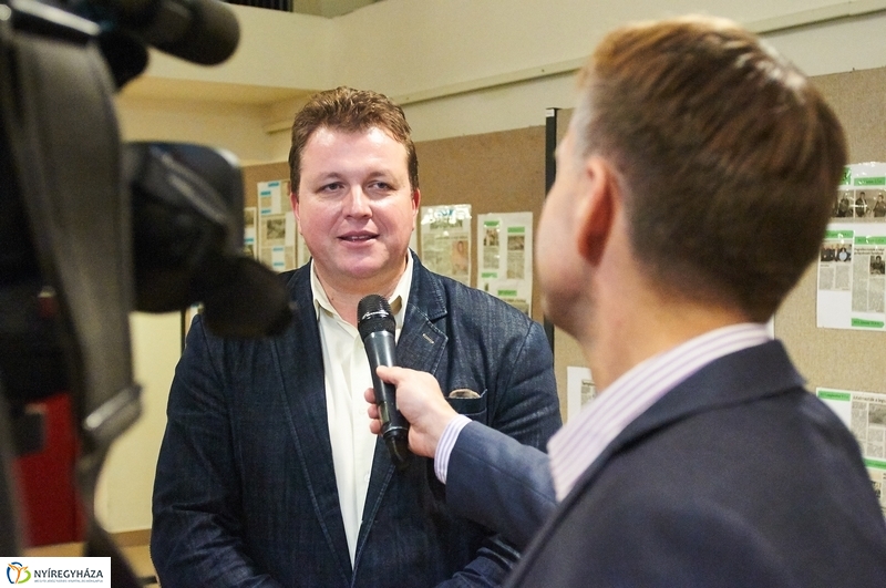 Ilyés Gábor könyvbemutatója a könyvtárban