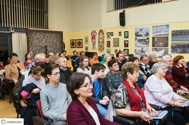 Ilyés Gábor könyvbemutatója a könyvtárban