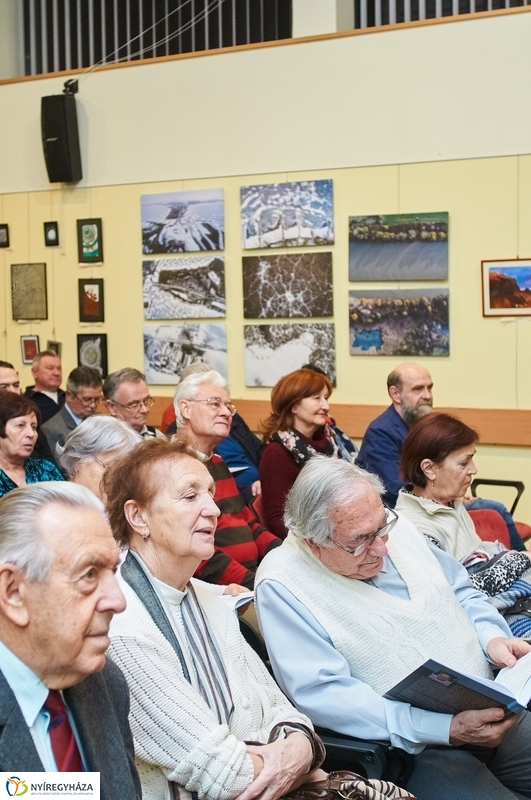 Ilyés Gábor könyvbemutatója a könyvtárban