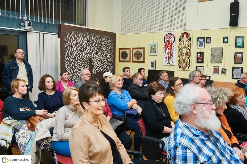 Ilyés Gábor könyvbemutatója a könyvtárban