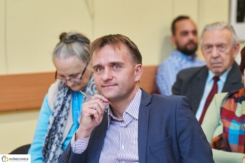 Ilyés Gábor könyvbemutatója a könyvtárban