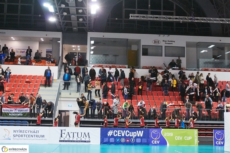 Fatum-Düdingen női rőpi