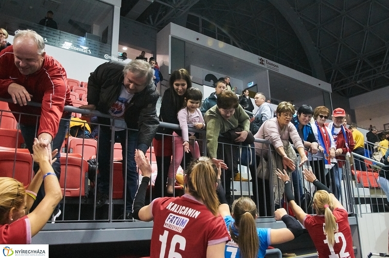 Fatum-Düdingen női rőpi