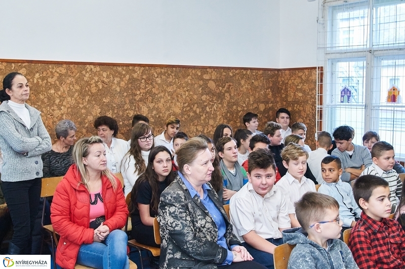 Tornaszoba átadás a rozsréti általános iskolában