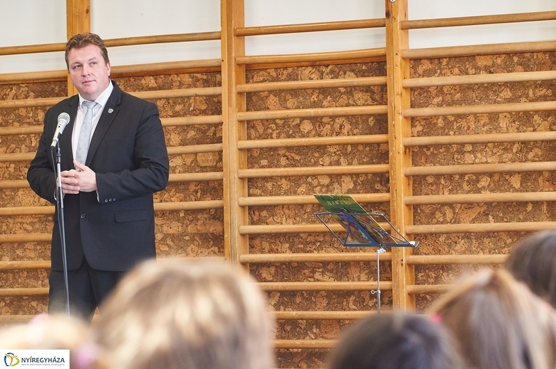 Tornaszoba átadás a rozsréti általános iskolában