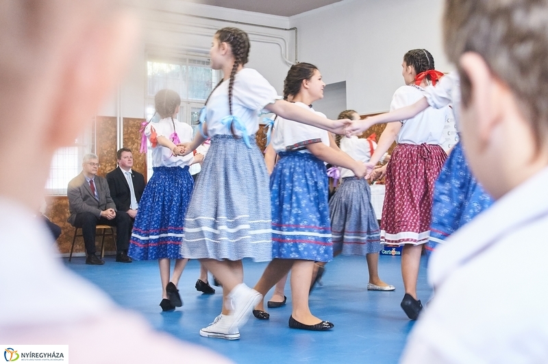 Tornaszoba átadás a rozsréti általános iskolában