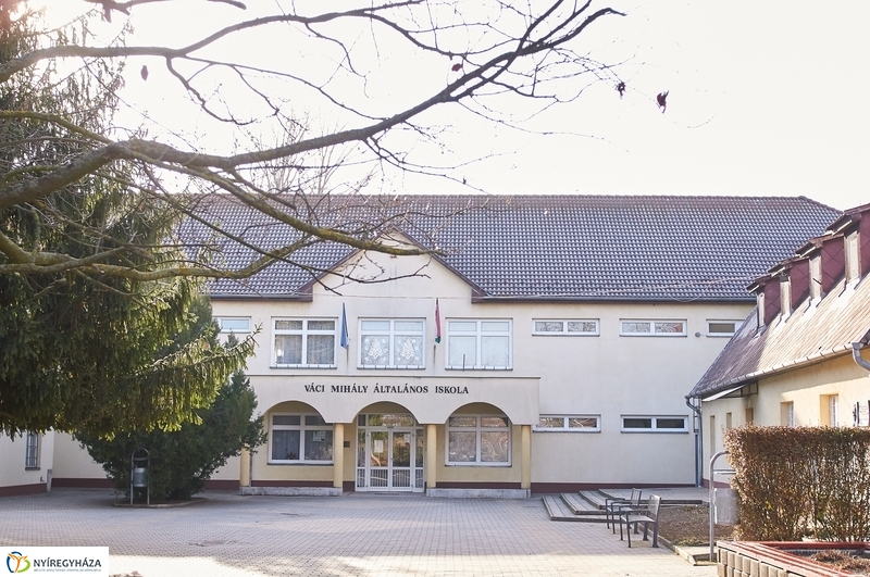 Tornaszoba átadás a rozsréti általános iskolában