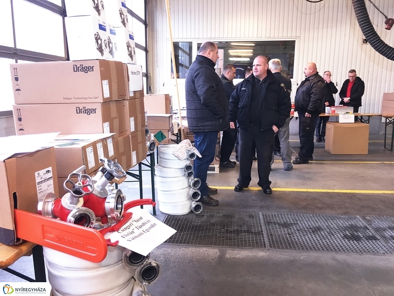 Technikai eszközök átvétele a katasztrófavédelemnél