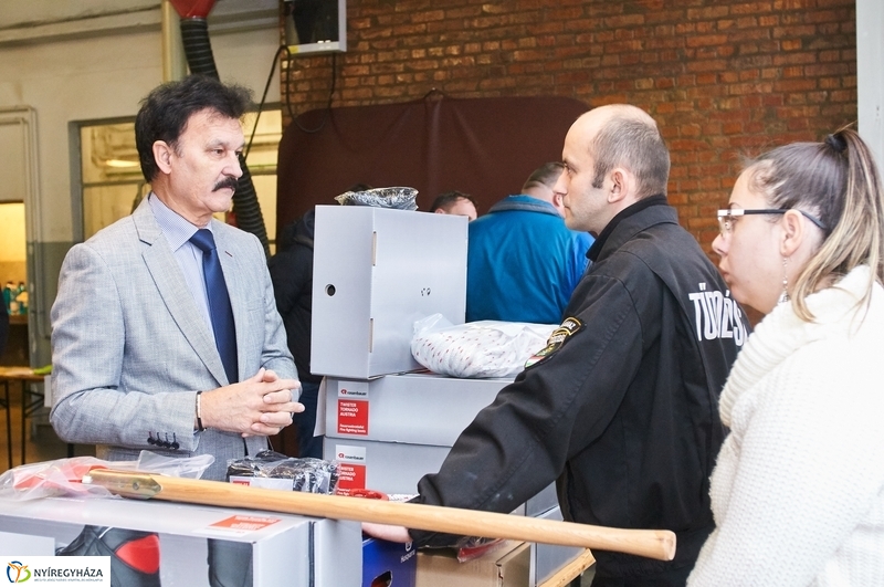 Technikai eszközök átvétele a katasztrófavédelemnél