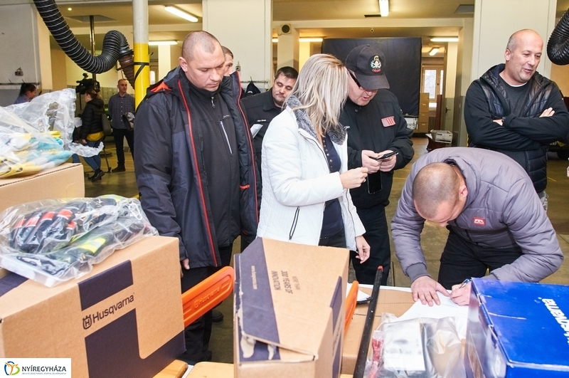 Technikai eszközök átvétele a katasztrófavédelemnél