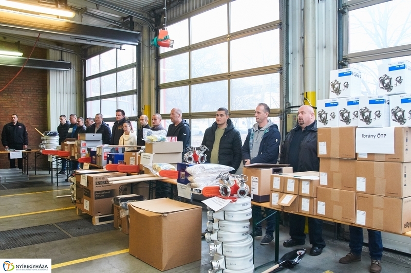 Technikai eszközök átvétele a katasztrófavédelemnél