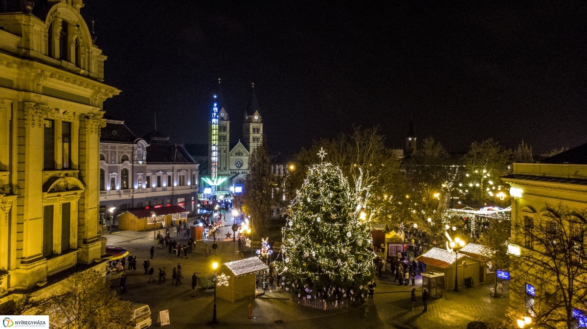 Nyíregyházi Advent a magasból - fotó Kohut Árpád