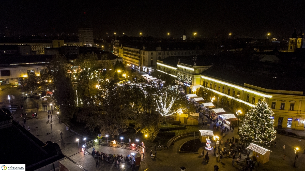 Nyíregyházi Advent a magasból - fotó Kohut Árpád