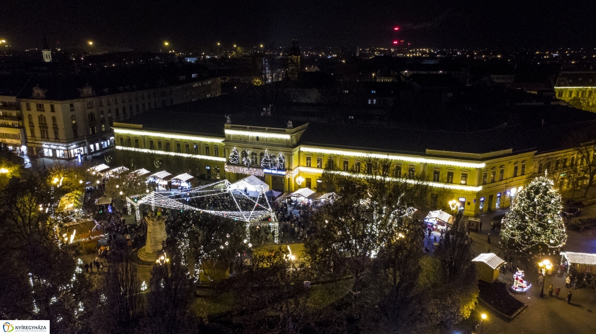 Nyíregyházi Advent a magasból - fotó Kohut Árpád