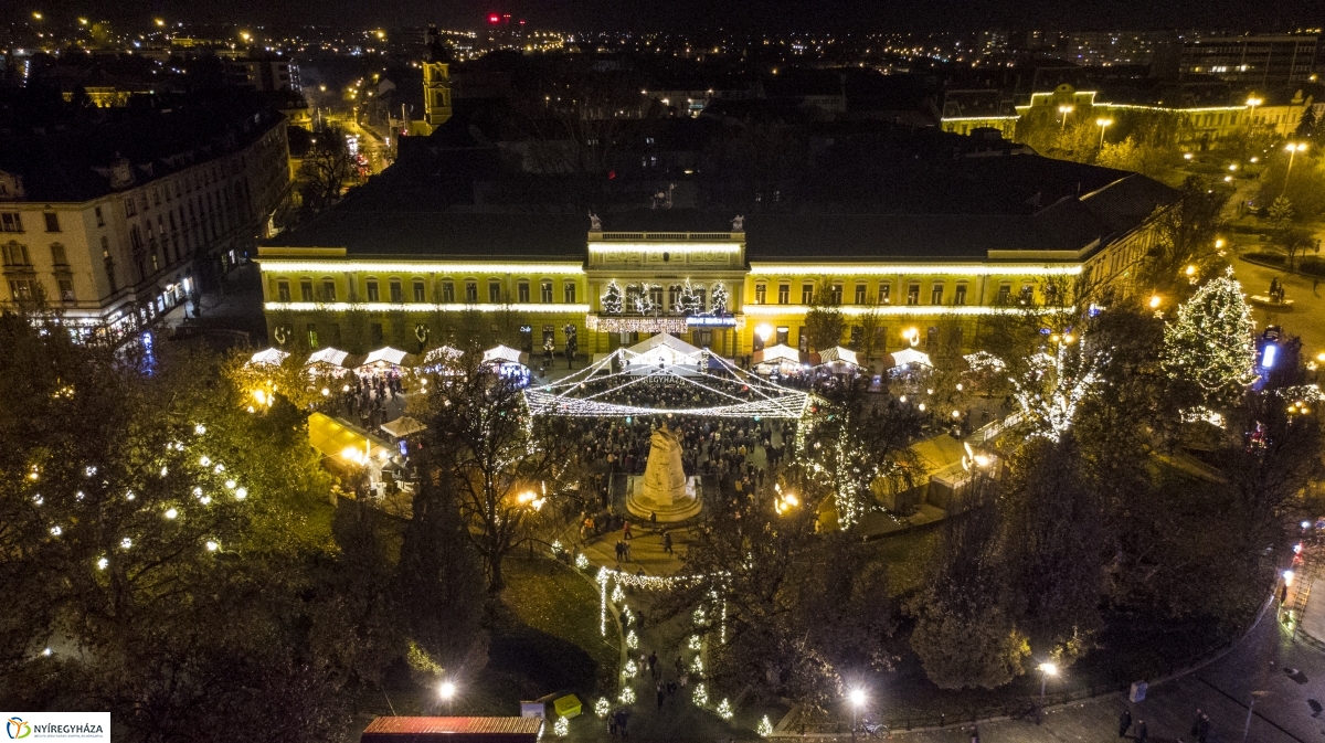 Nyíregyházi Advent a magasból - fotó Kohut Árpád