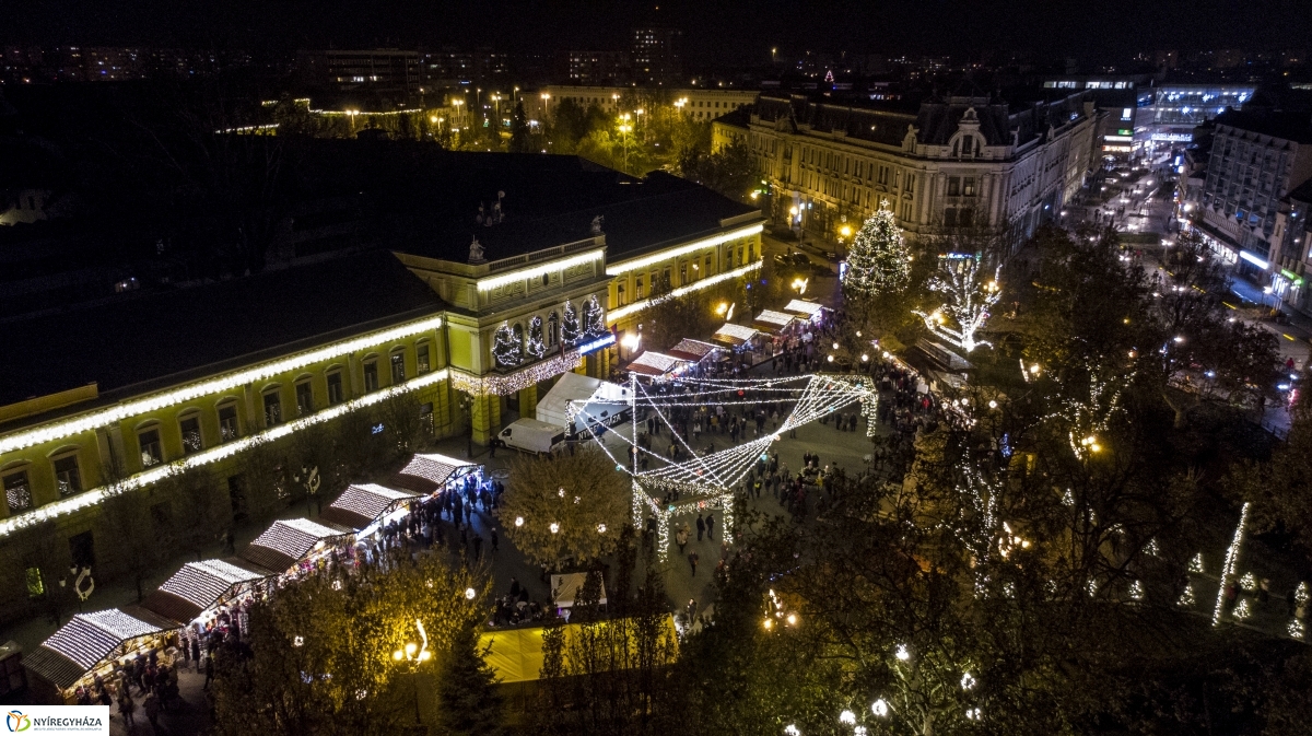 Nyíregyházi Advent a magasból - fotó Kohut Árpád